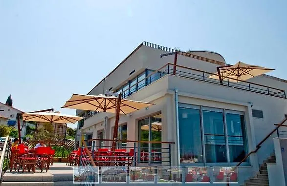 Hotel In Biograd Na Moru 4*,