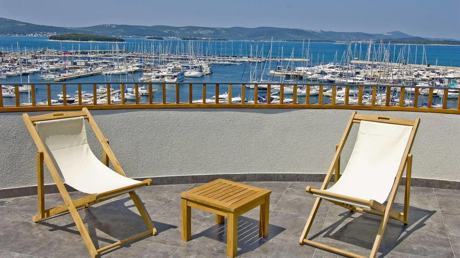 Hotel In Biograd Na Moru 4*,